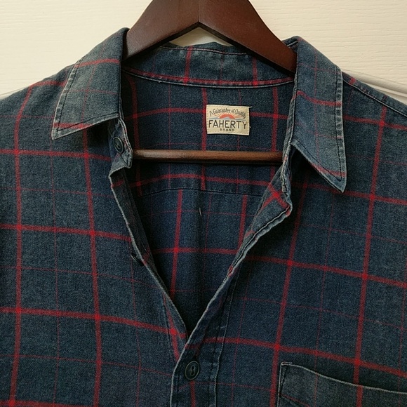 Faherty button down - Picture 2 of 4